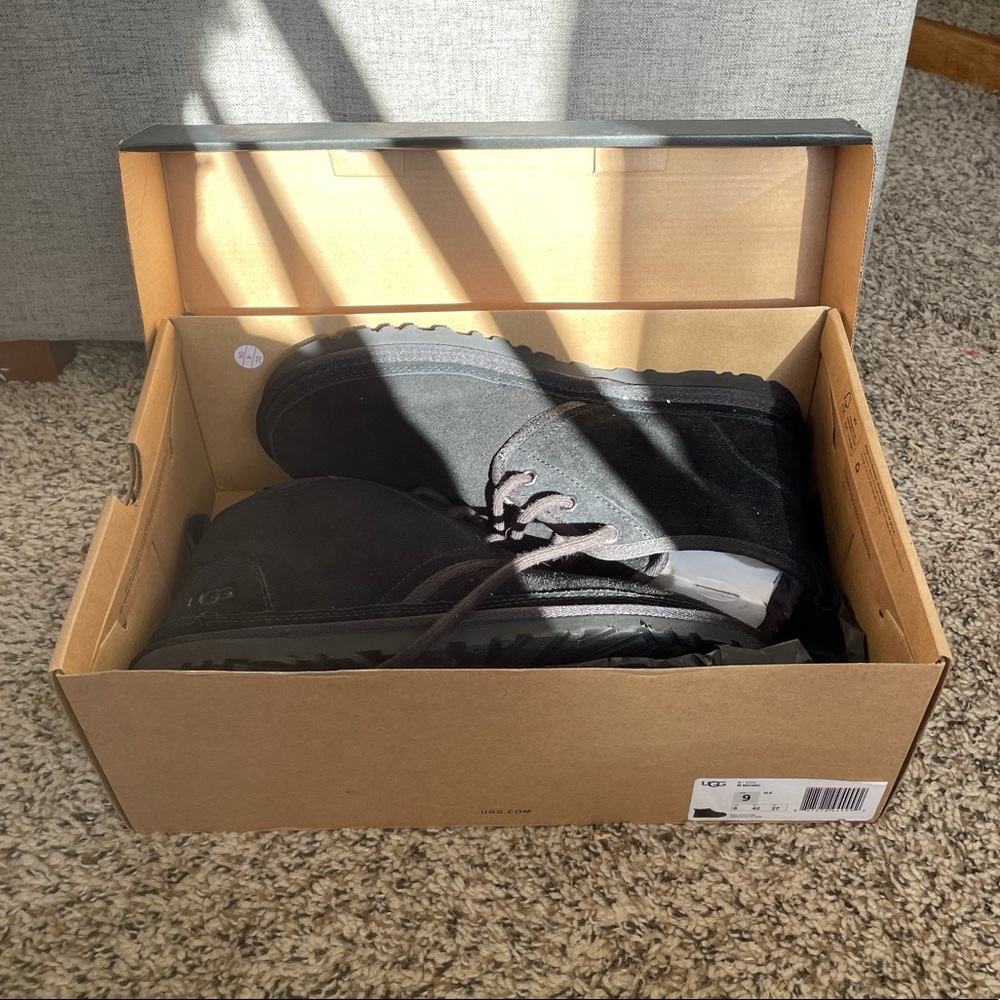 UGG Neumel boots (black) / Men’s size 9 (US)